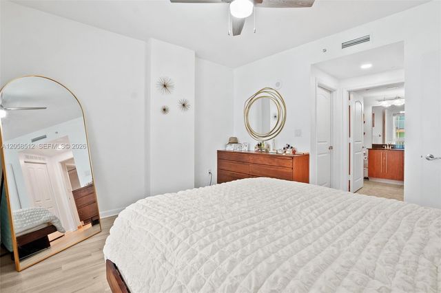 7350 SW 89th Street 704S, Miami, FL 33156