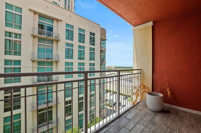7350 SW 89th Street 704S, Miami, FL 33156