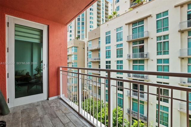 7350 SW 89th Street 704S, Miami, FL 33156