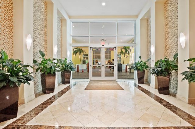7350 SW 89th Street 704S, Miami, FL 33156
