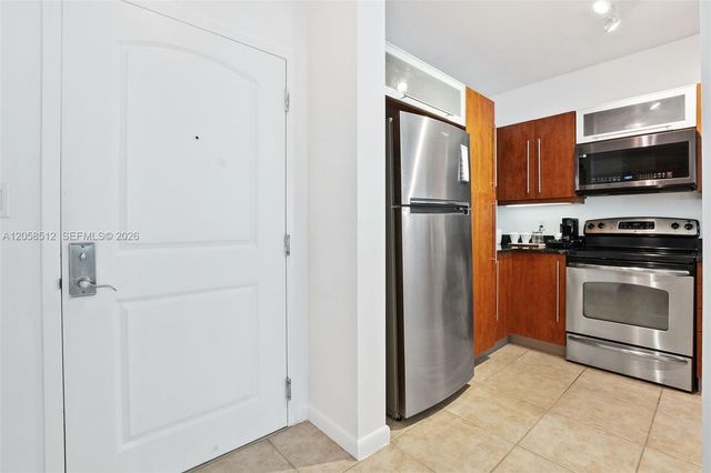 7350 SW 89th Street 704S, Miami, FL 33156