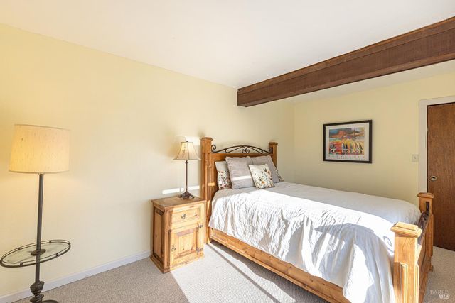 710 Old Adobe Rd, Petaluma, CA 94954