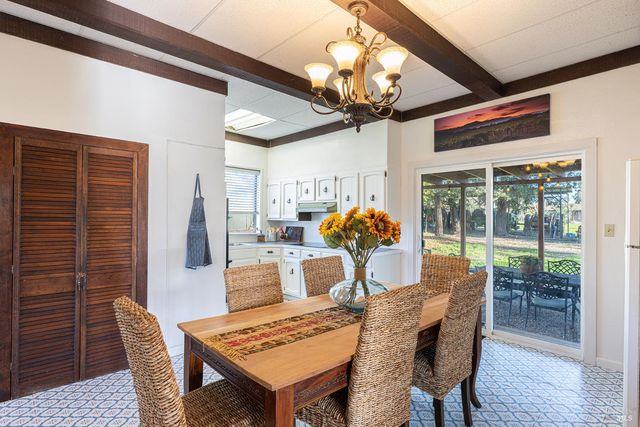 710 Old Adobe Rd, Petaluma, CA 94954