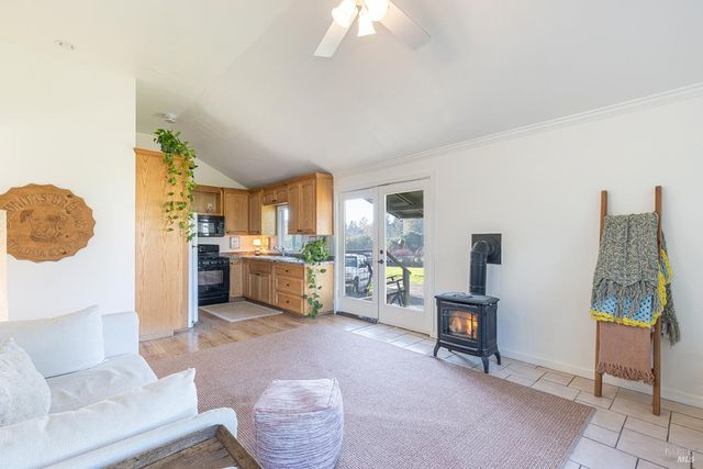 710 Old Adobe Rd, Petaluma, CA 94954