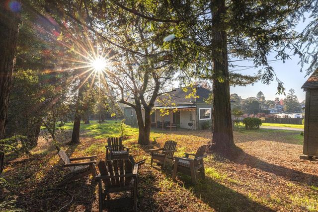 710 Old Adobe Rd, Petaluma, CA 94954