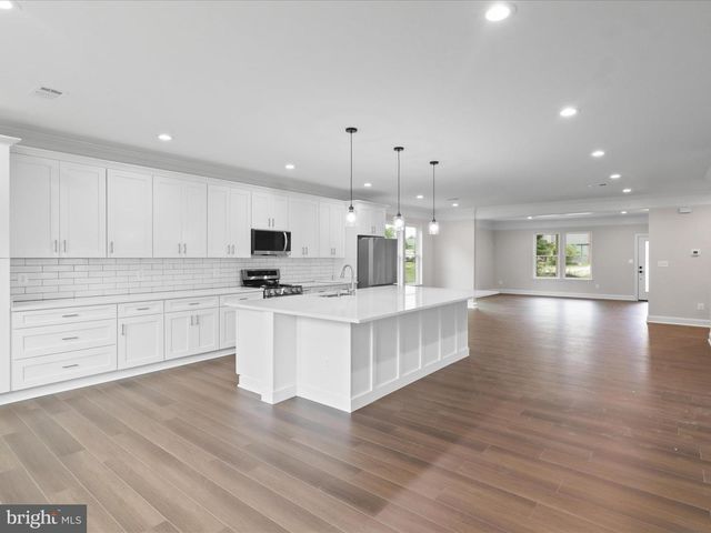 8708 LUKENS LN, Alexandria, VA 22309