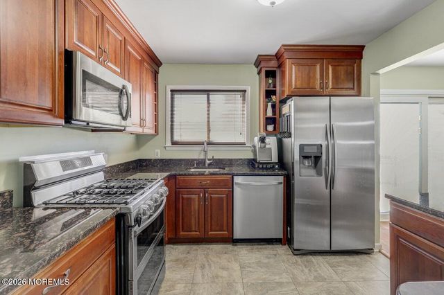 611 S Laurel Avenue, Hazlet, NJ 07730