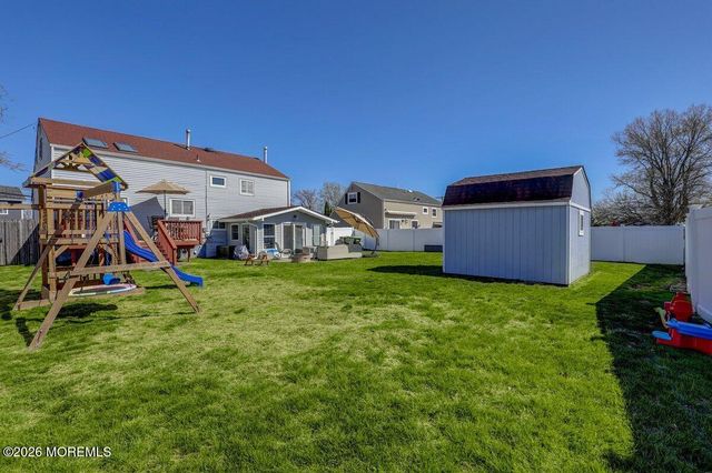 611 S Laurel Avenue, Hazlet, NJ 07730