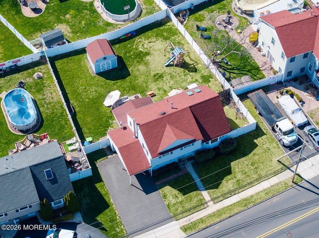 611 S Laurel Avenue, Hazlet, NJ 07730