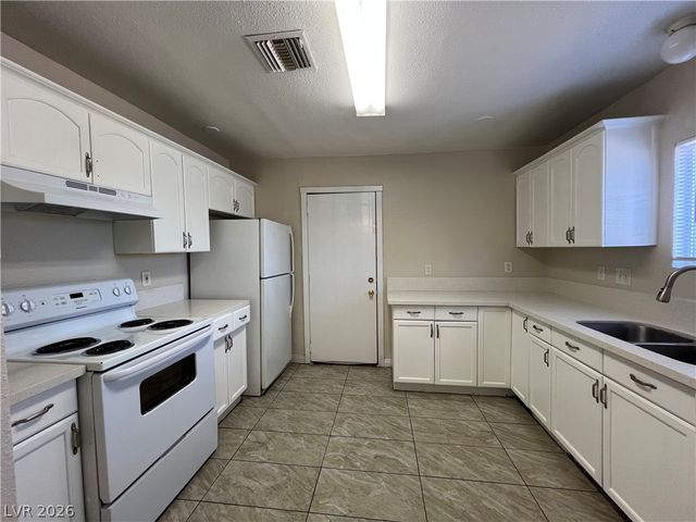 1304 Wengert Avenue, Las Vegas, NV 89104