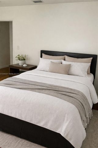 5800 SW 61st St, Miami, FL 33143