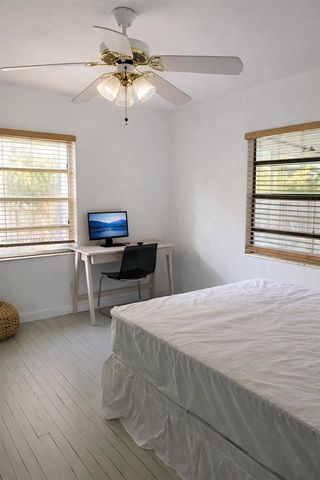 5800 SW 61st St, Miami, FL 33143