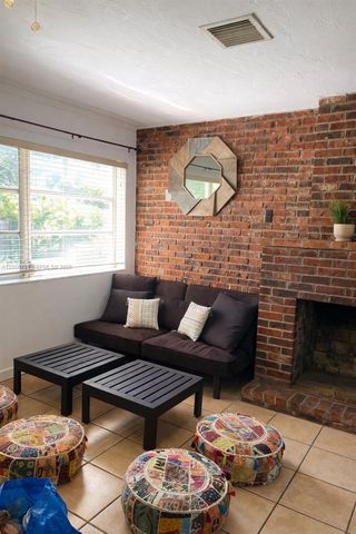 5800 SW 61st St, Miami, FL 33143