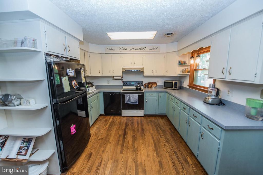 Image 26 of property listing at 233 BUDDING DOGWOOD, Bunker Hill, WV 25413