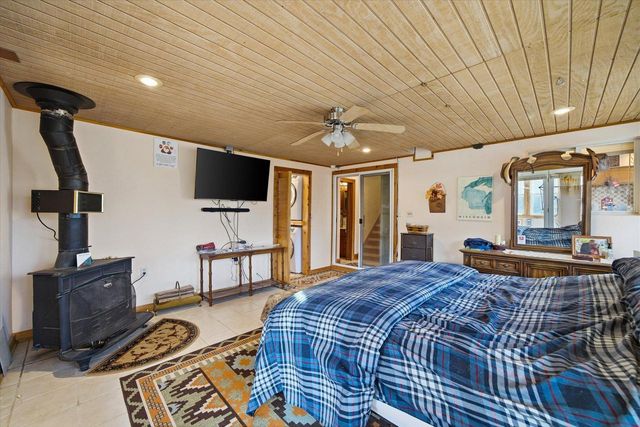 6083 Lake Church ROAD, Belgium, WI 53004