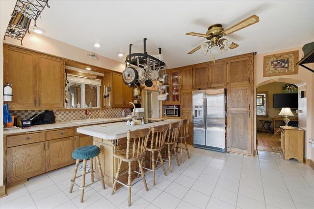 6083 Lake Church ROAD, Belgium, WI 53004