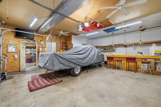 6083 Lake Church ROAD, Belgium, WI 53004