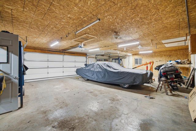 6083 Lake Church ROAD, Belgium, WI 53004