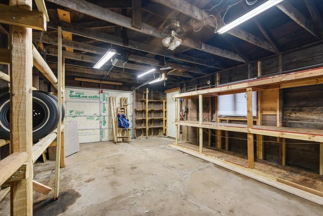 6083 Lake Church ROAD, Belgium, WI 53004