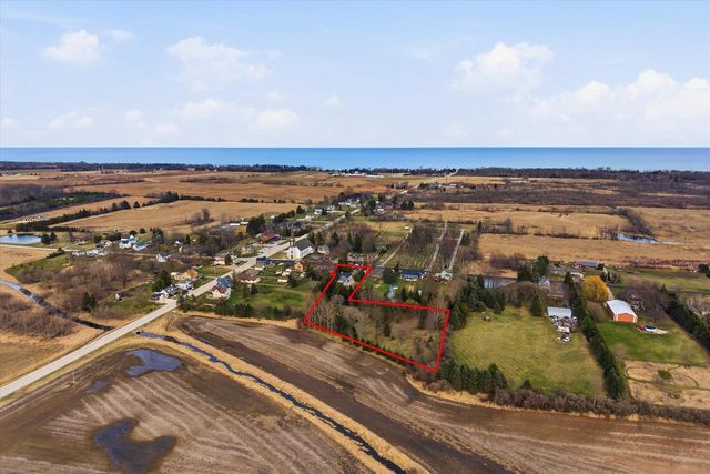 6083 Lake Church ROAD, Belgium, WI 53004