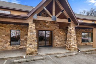 4220 N Crossover Road 106A, Fayetteville, AR 72703