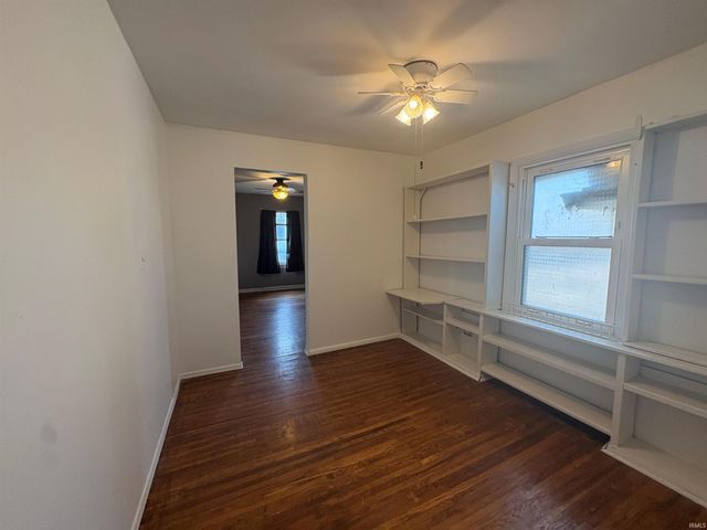 913 Sheffield Drive, Evansville, IN 47710