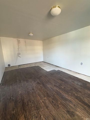 913 Sheffield Drive, Evansville, IN 47710