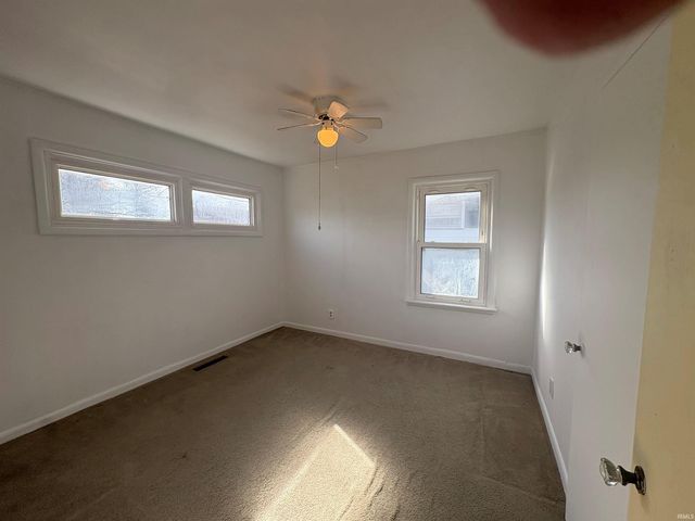 913 Sheffield Drive, Evansville, IN 47710