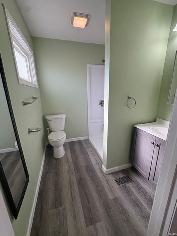 913 Sheffield Drive, Evansville, IN 47710