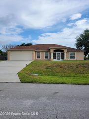 1703 Valcourt Street NW, Palm Bay, FL 32907
