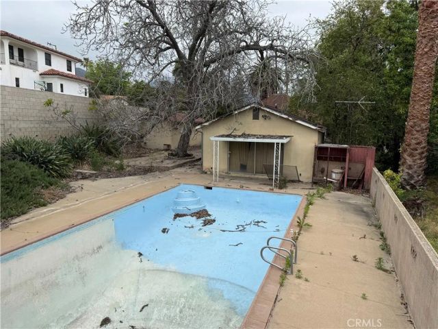2415 Sierra, Upland, CA 91784
