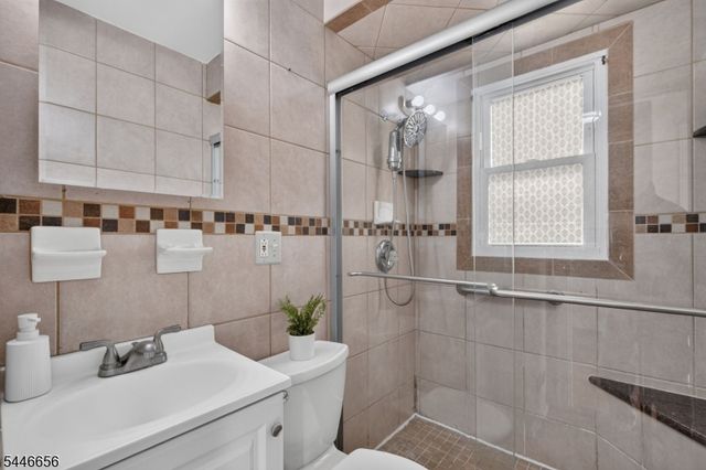 141 N 8Th Ave, Manville Boro, NJ 08835