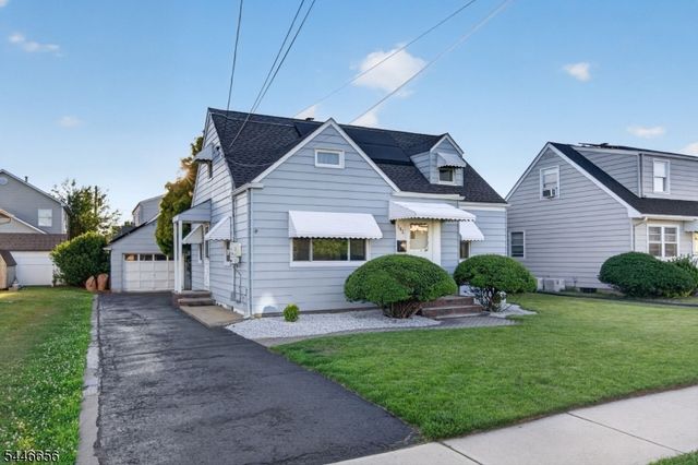 141 N 8Th Ave, Manville Boro, NJ 08835