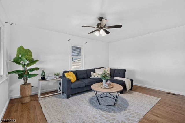 141 N 8Th Ave, Manville Boro, NJ 08835