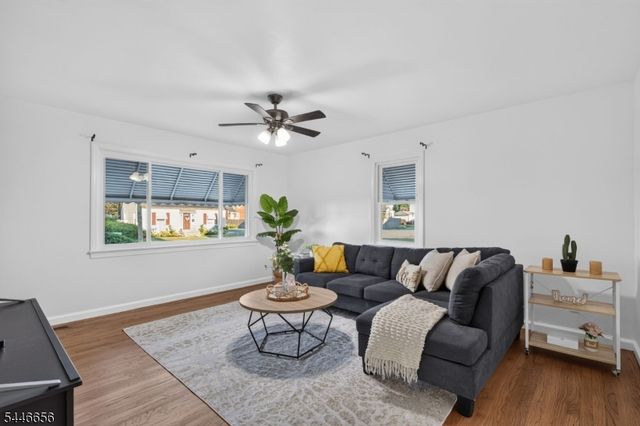 141 N 8Th Ave, Manville Boro, NJ 08835