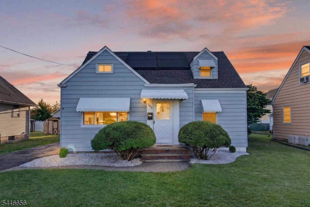 141 N 8Th Ave, Manville Boro, NJ 08835