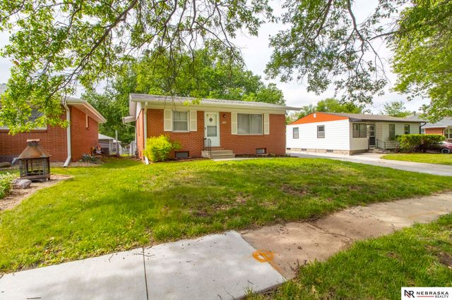5453 Francis Street, Lincoln, NE 68504