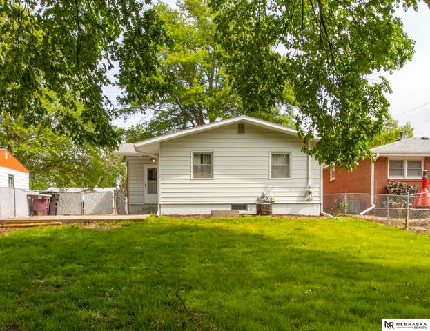 5453 Francis Street, Lincoln, NE 68504