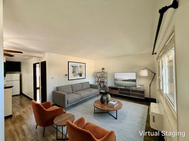 4211 W 95th Street 2D, Oak Lawn, IL 60453