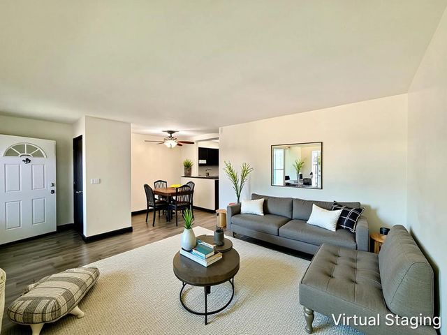 4211 W 95th Street 2D, Oak Lawn, IL 60453
