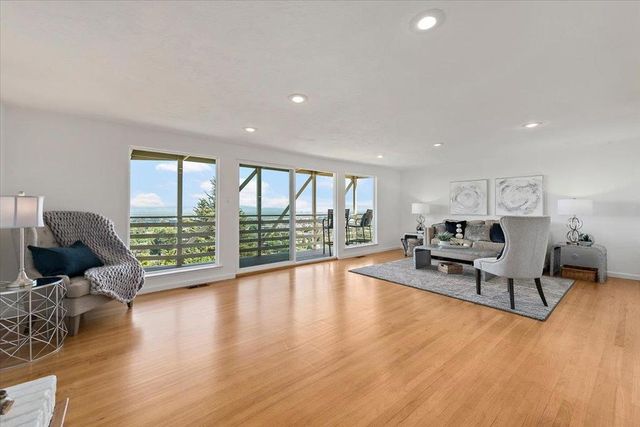 205 Hillcrest Road, San Carlos, CA 94070