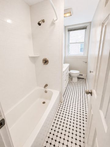 260 Washington St 26, Salem, MA 01970