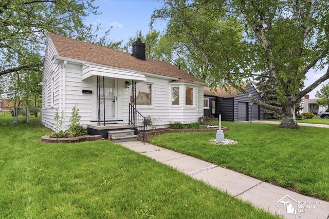 6810 Robinson Street, Allen Park, MI 48101