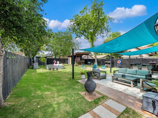 211 W LUBBOCK ST, San Antonio, TX 78204