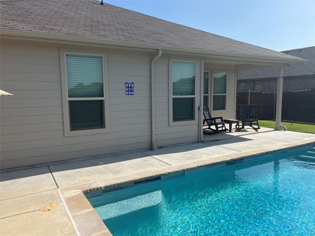 1107 Admiral Drive, Azle, TX 76020