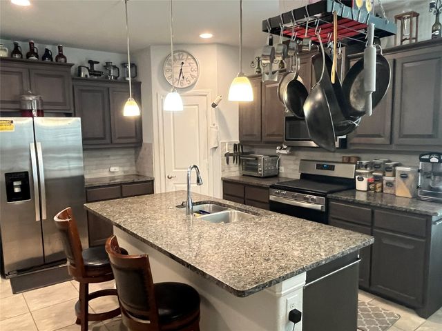 1107 Admiral Drive, Azle, TX 76020