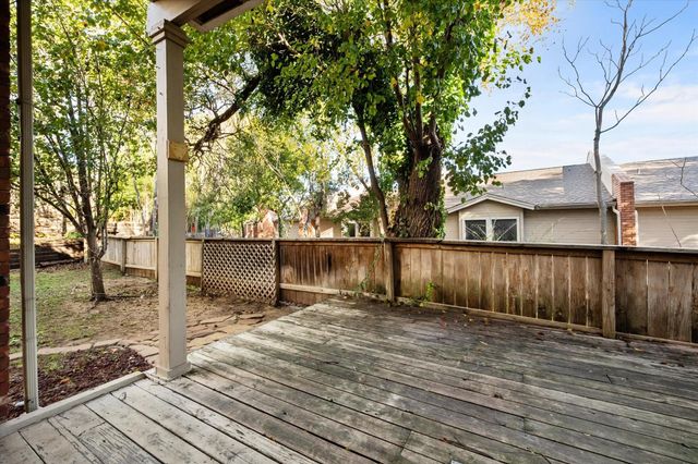 2312 Perkins Road, Arlington, TX 76016