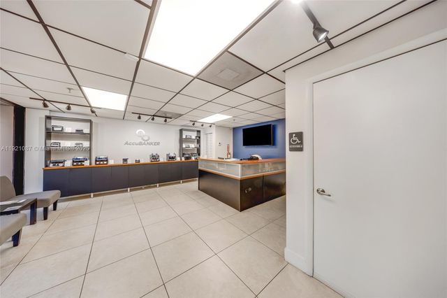 7104 NW 50th St 5-1, Miami, FL 33166