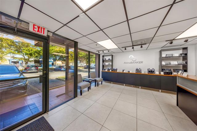 7104 NW 50th St 5-1, Miami, FL 33166