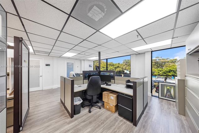 7104 NW 50th St 5-1, Miami, FL 33166